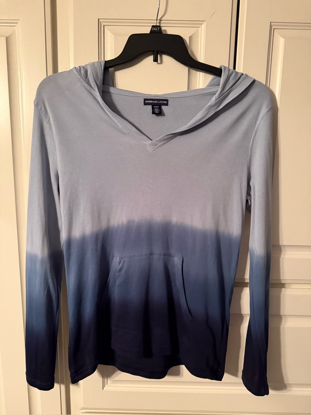 American Living Light Blue to Navy Ombre V-Neck Hoodie size medium
